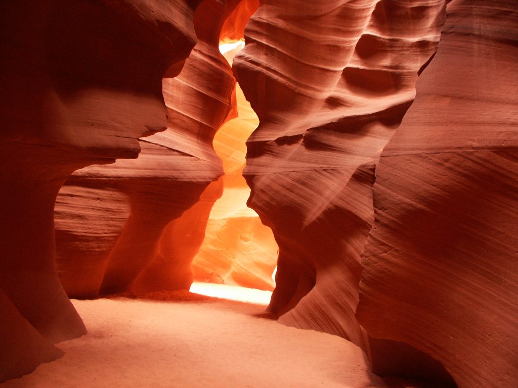 Antelope Canyon, Arizona, USA | Image via Wikimedia Commons